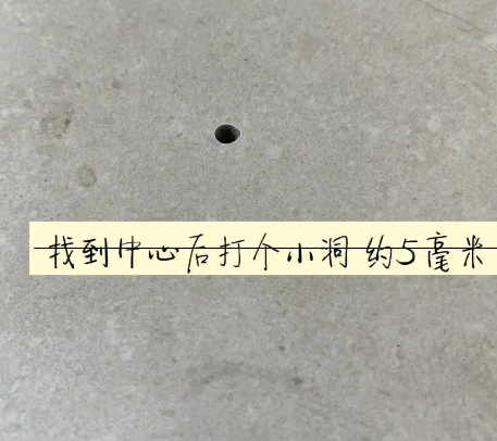 宣威瓷砖空鼓维修公司专业解答在瓷砖铺贴过程中，如果砂料搅拌不均匀，将会带来以下问题
